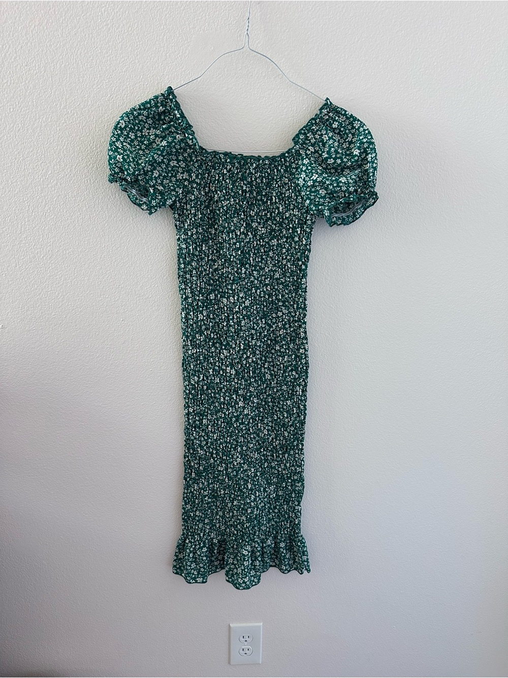 SHEIN Green Floral Smocked Midi Dress with Puff Sleeves